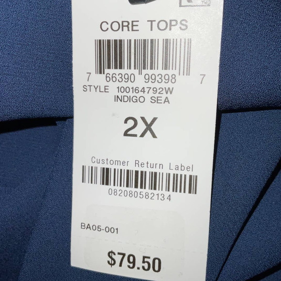 I.N.C. International Concepts Women’s Plus LS Keyhole Halter Top NWT 2X - Picture 4 of 8